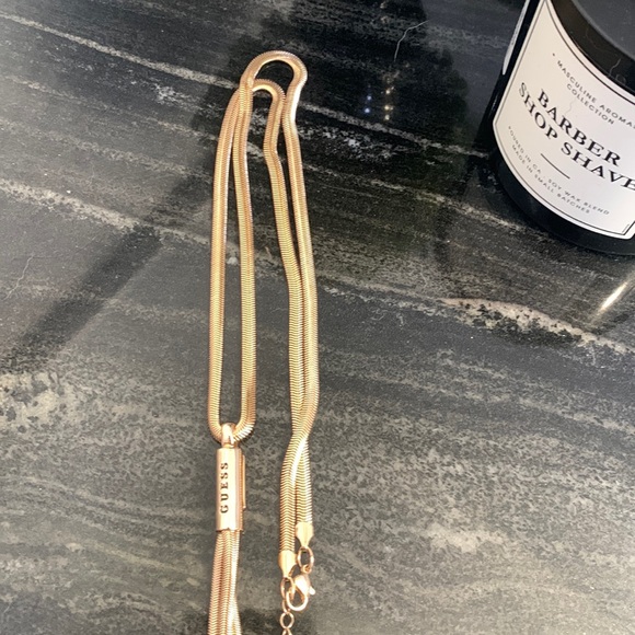 Guess necklace goldtone necklace - Picture 8 of 10